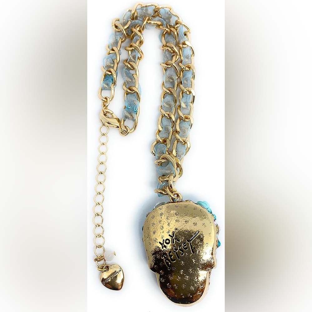 Betsey Johnson gold/white Ribbon Chain necklace. Crystal Sugar Skull Pendant - Picture 2 of 7
